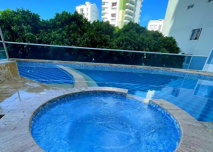 Apartamento en Cartagena con Espectacular Vista en El Laguito Bocagrande